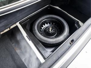 Audi V8 1990 года  (EU)